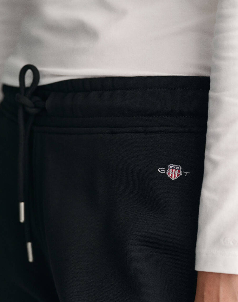 GANT СПОРТНИ ПАНТАЛОНИ REL SHIELD SWEATPANTS