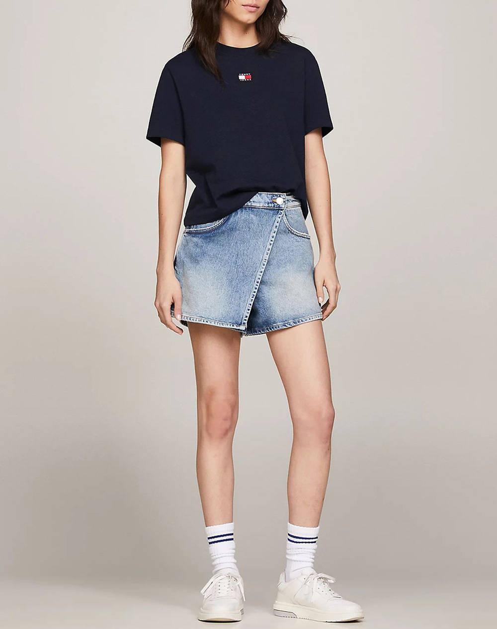 TOMMY JEANS TJW BXY BADGE TEE EXT