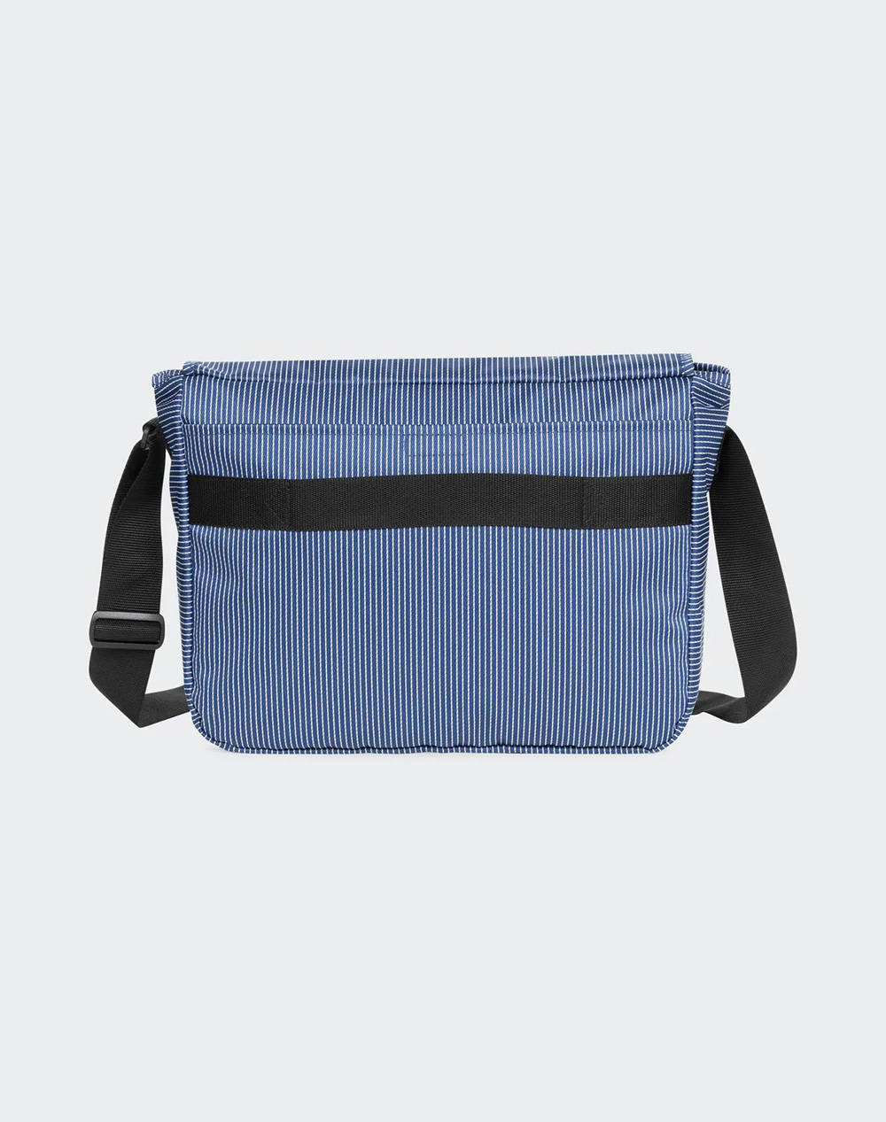 EASTPAK Delegate + Base EP (Размери: 38.5 x 30 x 11 см.)