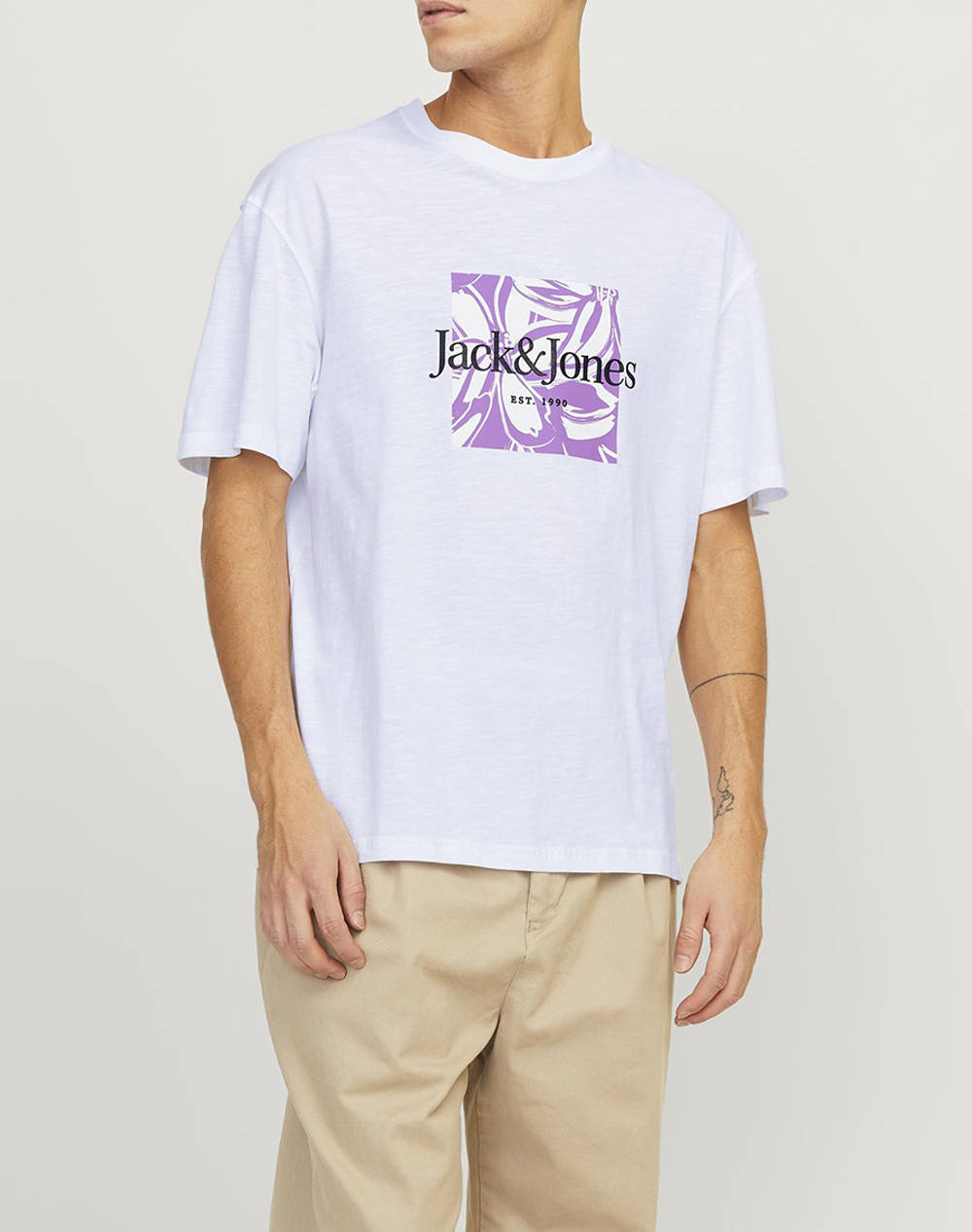 JACK&JONES JORLAFAYETTE BRANDING TEE SS CREW NEC LN