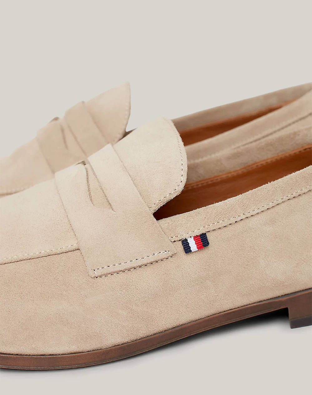 TOMMY HILFIGER CASUAL LIGHT FLEXIBLE SDE LOAFER