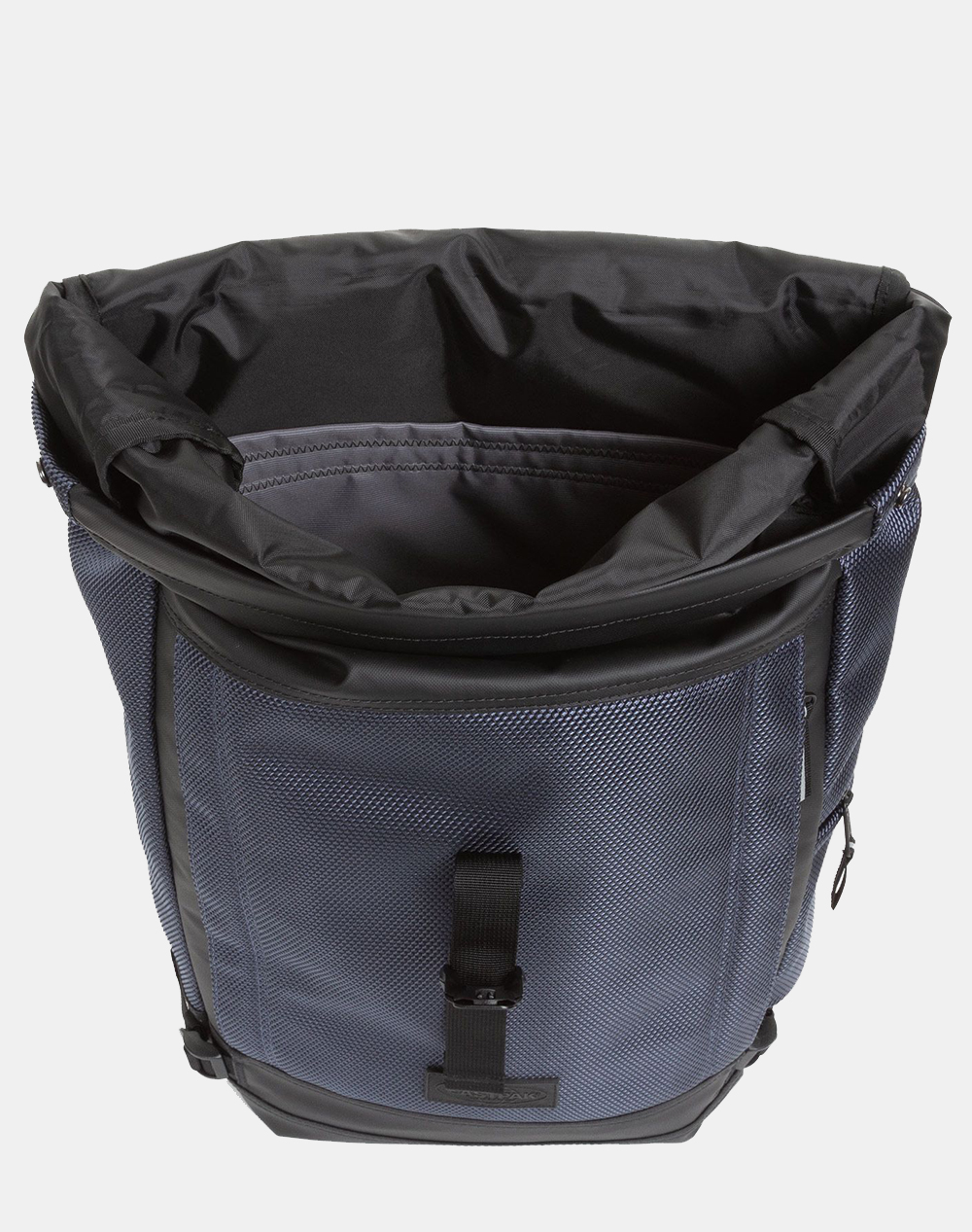 EASTPAK TECUM ROLL (Размери: 30 x 18 x 40 см)