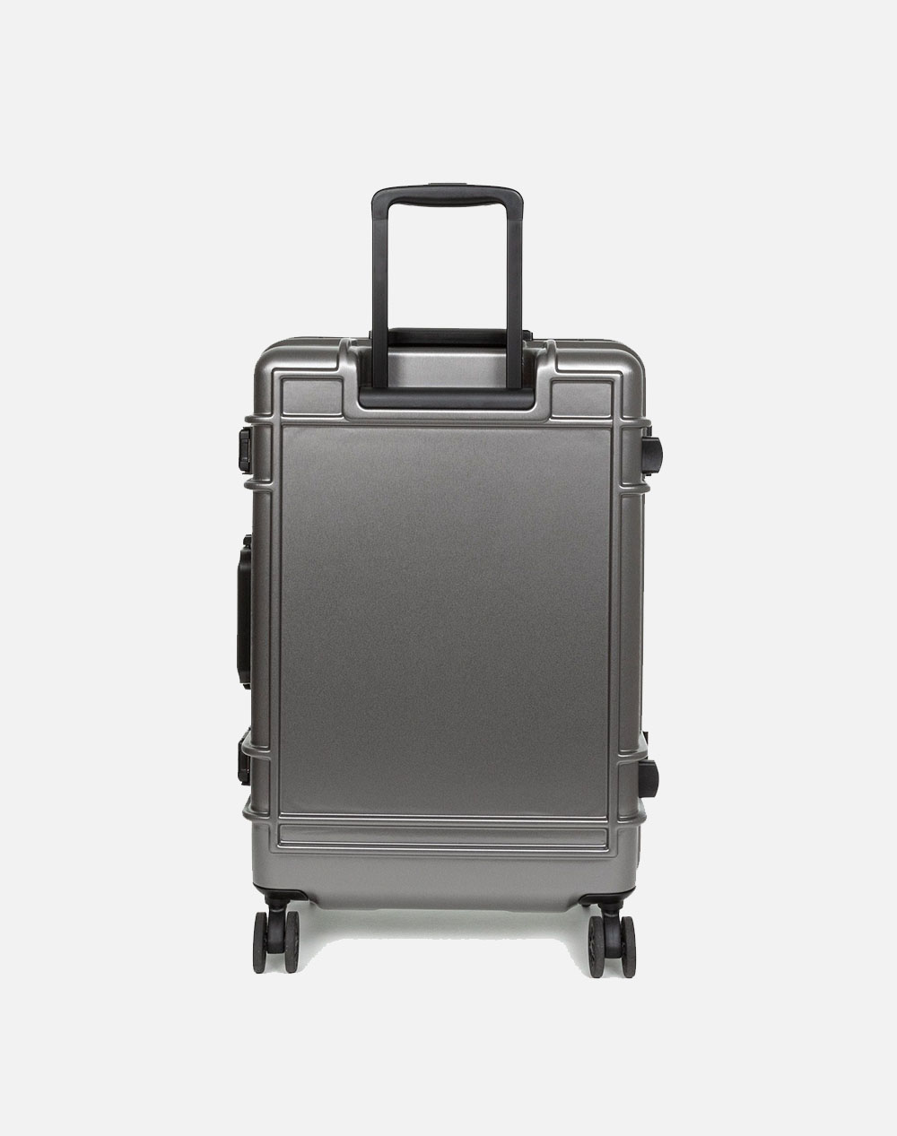 EASTPAK RESISTR CASE M (Размери: 68,5 x 44,5 x 27 см.)