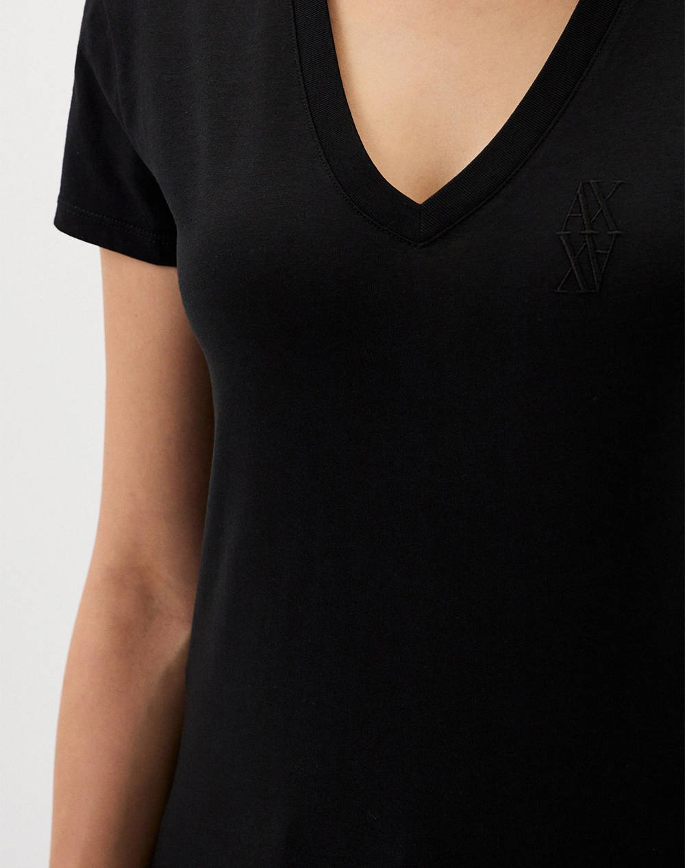 ARMANI EXCHANGE T-SHIRT