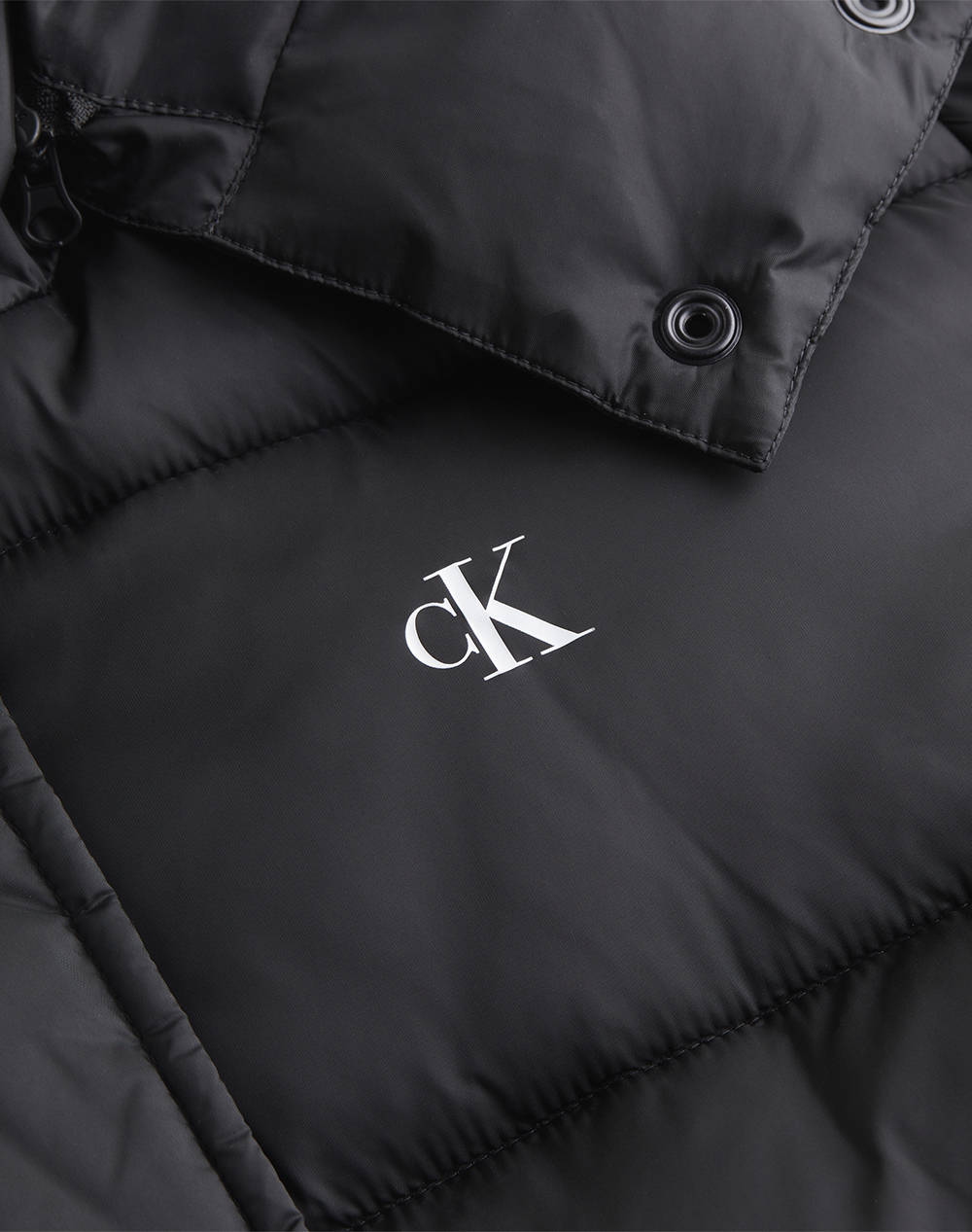 CALVIN KLEIN SHINY MONOLOGO ND SHORT PUFFER