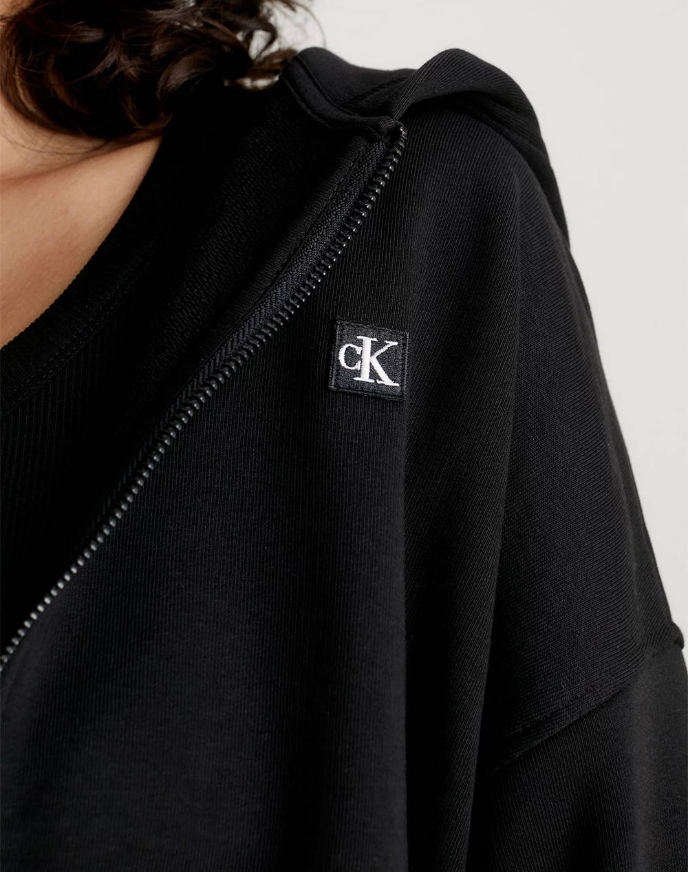 CALVIN KLEIN CK EMBRO BADGE ZIP-THROUGH