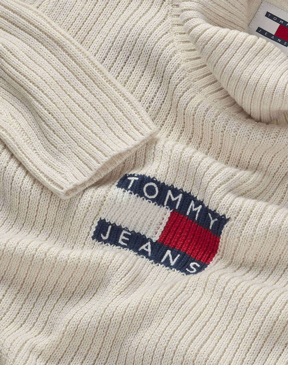 TOMMY JEANS TJW MELANGE TRTLNCK FLAG SWEATER