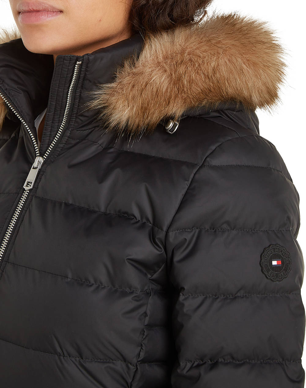 TOMMY HILFIGER TYRA DOWN COAT WITH FUR