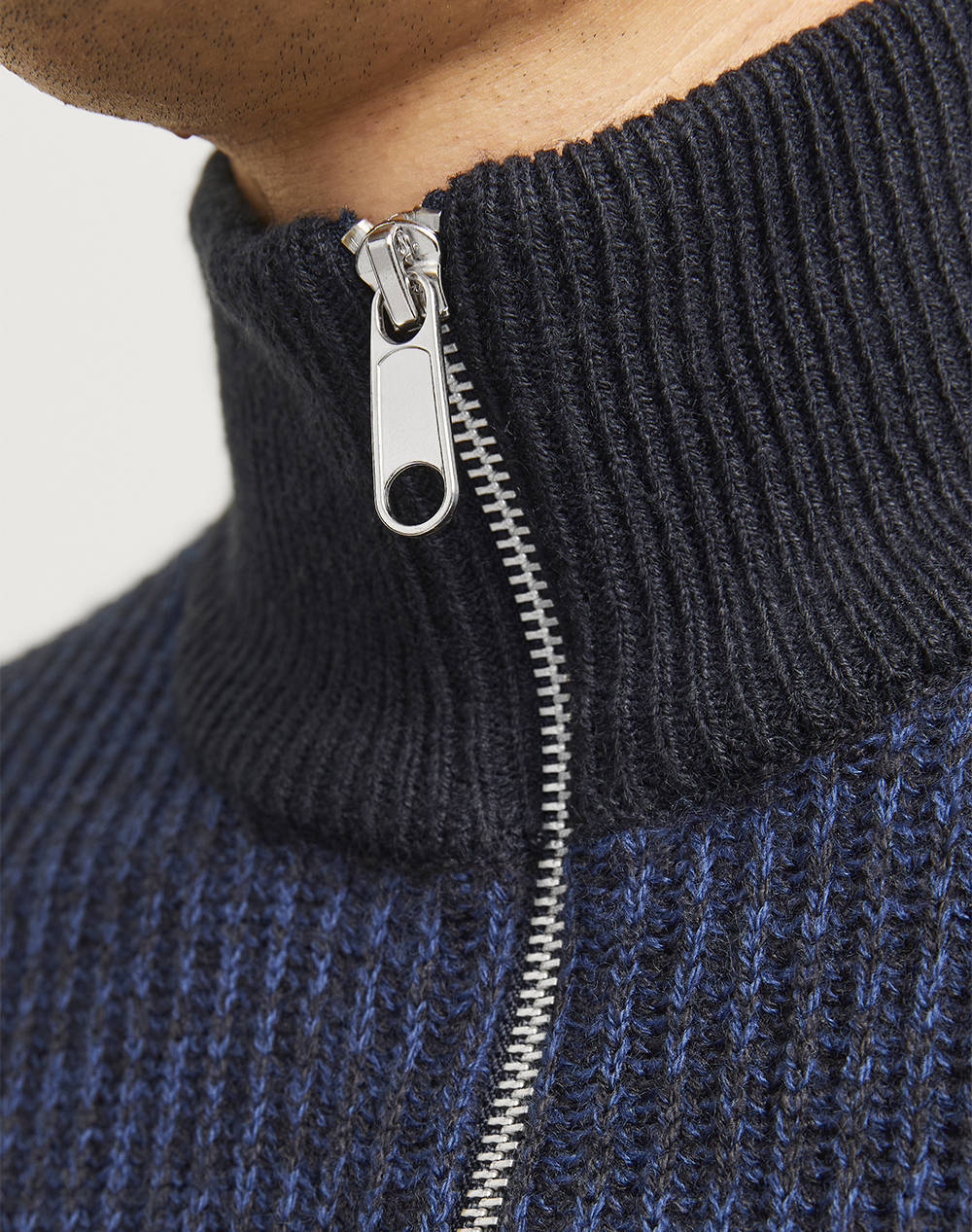 JJ REBEL JREBLIAM KNIT HALF ZIP