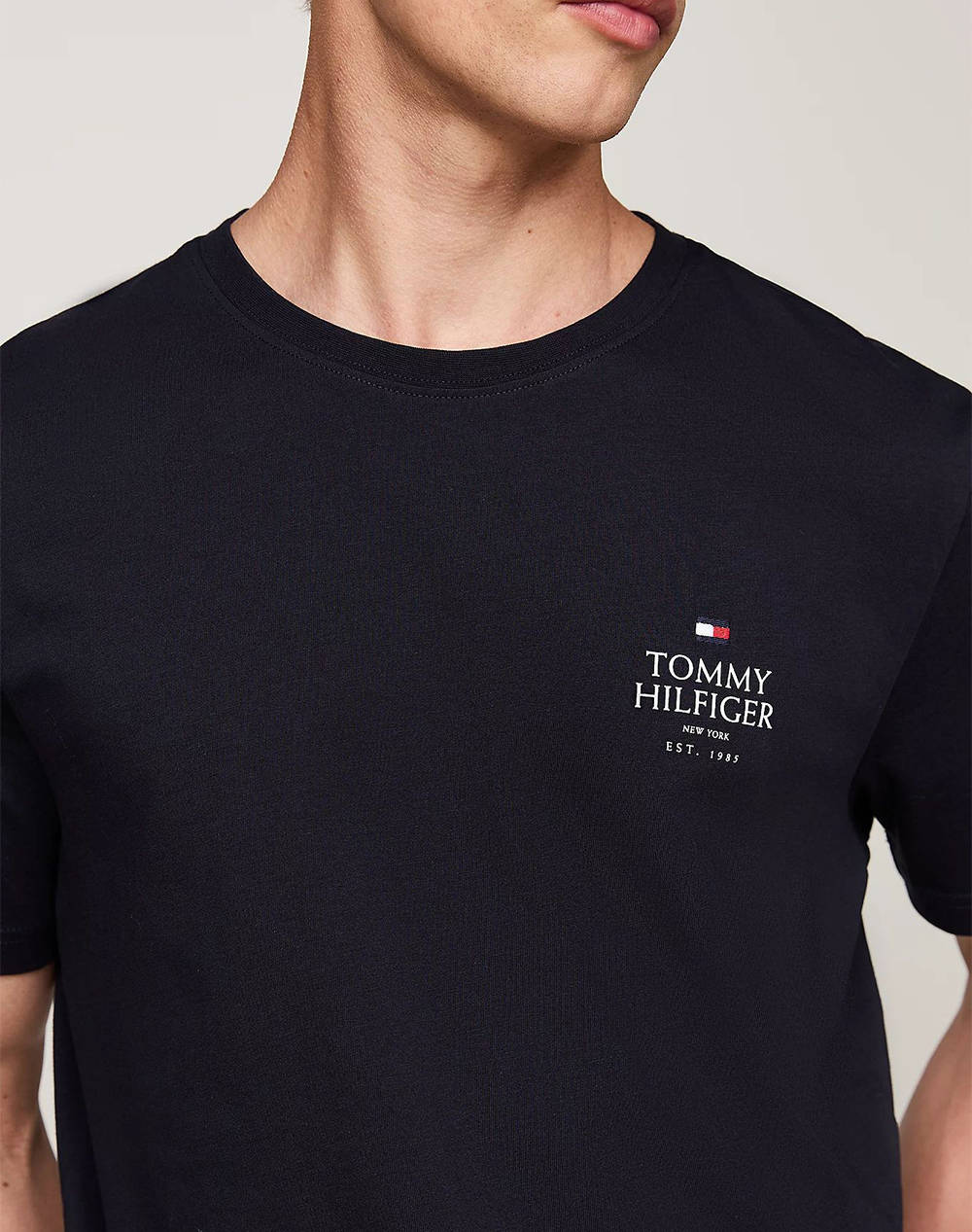 TOMMY HILFIGER HILFIGER STACK TEE