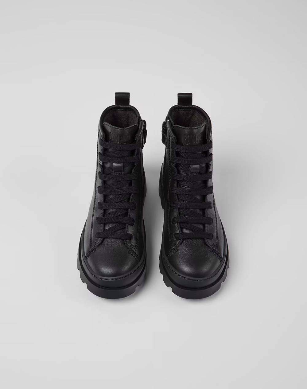 CAMPER Sella Negro/Brutus Obsidian