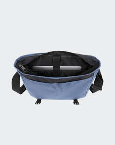 EASTPAK Delegate + Base EP (Размери: 38.5 x 30 x 11 см.)