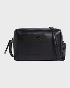 CALVIN KLEIN CK DAILY CAMERA BAG PEBBLE (Размери: 18 x 12 x 7.5 см.)