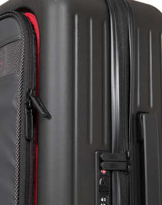 EASTPAK CNNCT CASE M (Размери: 48 x 33.5 x 21 см)