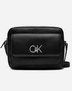 CALVIN KLEIN RE-LOCK CAMERA BAG W/FLAP_PBL (Размери: 21 x 15.5 x 5 см)