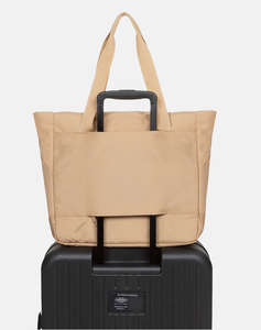 EASTPAK CNNCT F SATCH (Размери: 26 x 8 x 15 см)