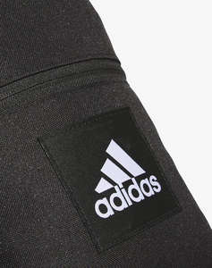 ADIDAS ESS ORGANIZER (Размери: 7.5 x 18 x 24 см)