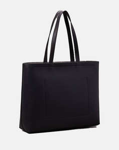 CALVIN KLEIN MINIMAL MONOGRAM SLIM TOTE34 (Размери: 42 x 33 x 8 см.)