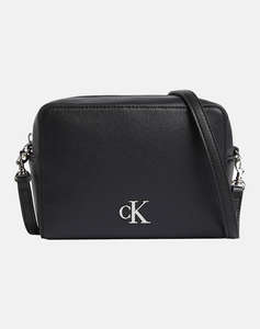 CALVIN KLEIN MINIMAL MONOGRAM CAMERA BAG (Размери: 18 x 12 x 6 см)