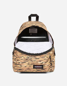 EASTPAK DAY PAKR (Размери: 40 x 30 x 18 см.)