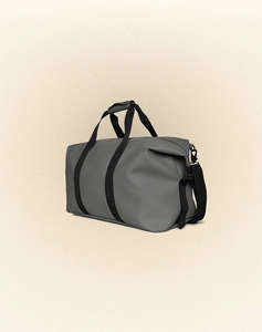 RAINS Hilo Weekend Bag W3 (Размери: В27 x Ш52 x Д26 см.)