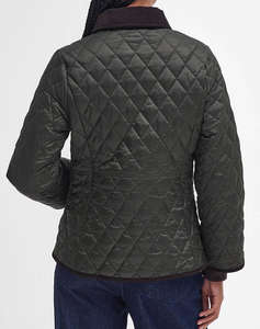 BARBOUR FITTED BEADNELL QUILT ЯКЕ