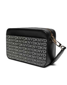 DKNY R42EYE22 BRYANT AVE CAMERA BAG DKNY (Размери: 15 x 22 x 7 см)