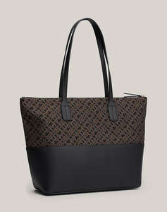 TOMMY HILFIGER TH JACQUARD TOTE (Размери: 31.5 x 30 x 14 см.)