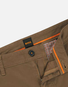 BOSS Chino_tapered 10242156 01