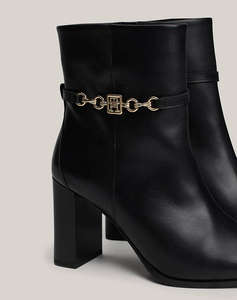 TOMMY HILFIGER TH CHAIN HIGH HEEL BOOTIE