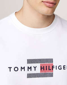 TOMMY HILFIGER HILFIGER FLAG EMBRO SWEATSHIRT