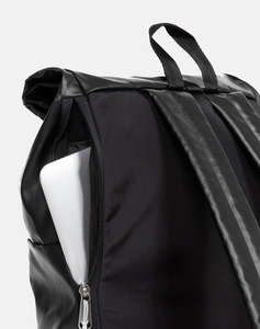 EASTPAK UP ROLL (Размери: 44 x 30 x 12 см.)