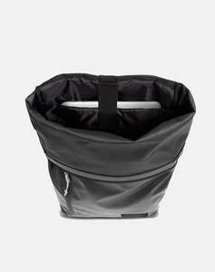 EASTPAK UP ROLL (Размери: 44 x 30 x 12 см.)