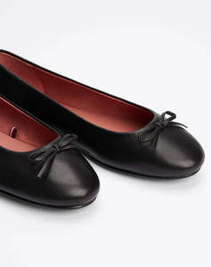 TOMMY HILFIGER BALLERINA LEATHER FLAT BOW