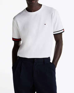 TOMMY HILFIGER GLOBAL STRIPE FLAG CUFF TEE