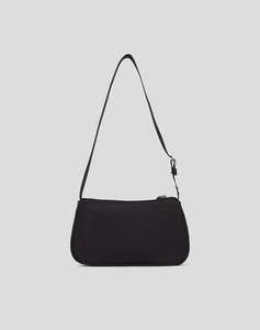 KARL LAGERFELD KLJ ESSENTIAL NYLON SHB (Размери: 25 x 14 x 5.5см.)